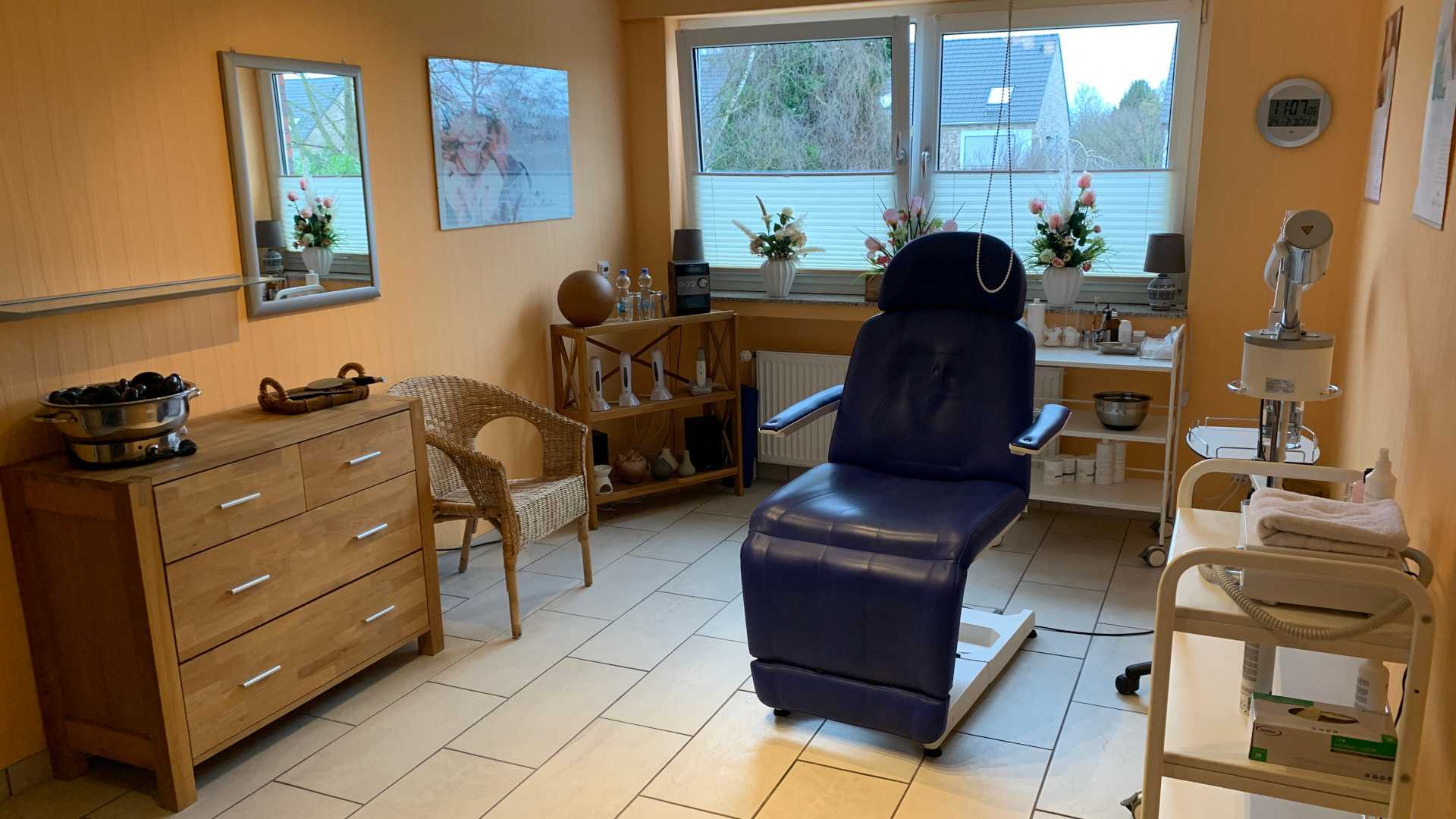 Kosmetik & Fußpflege Studio Innenansicht | Nina Jansen | Grevenbroich-Wevelinghoven Kosmetik & Fußpflege Studio Innenansicht | Nina Jansen | Grevenbroich-Wevelinghoven